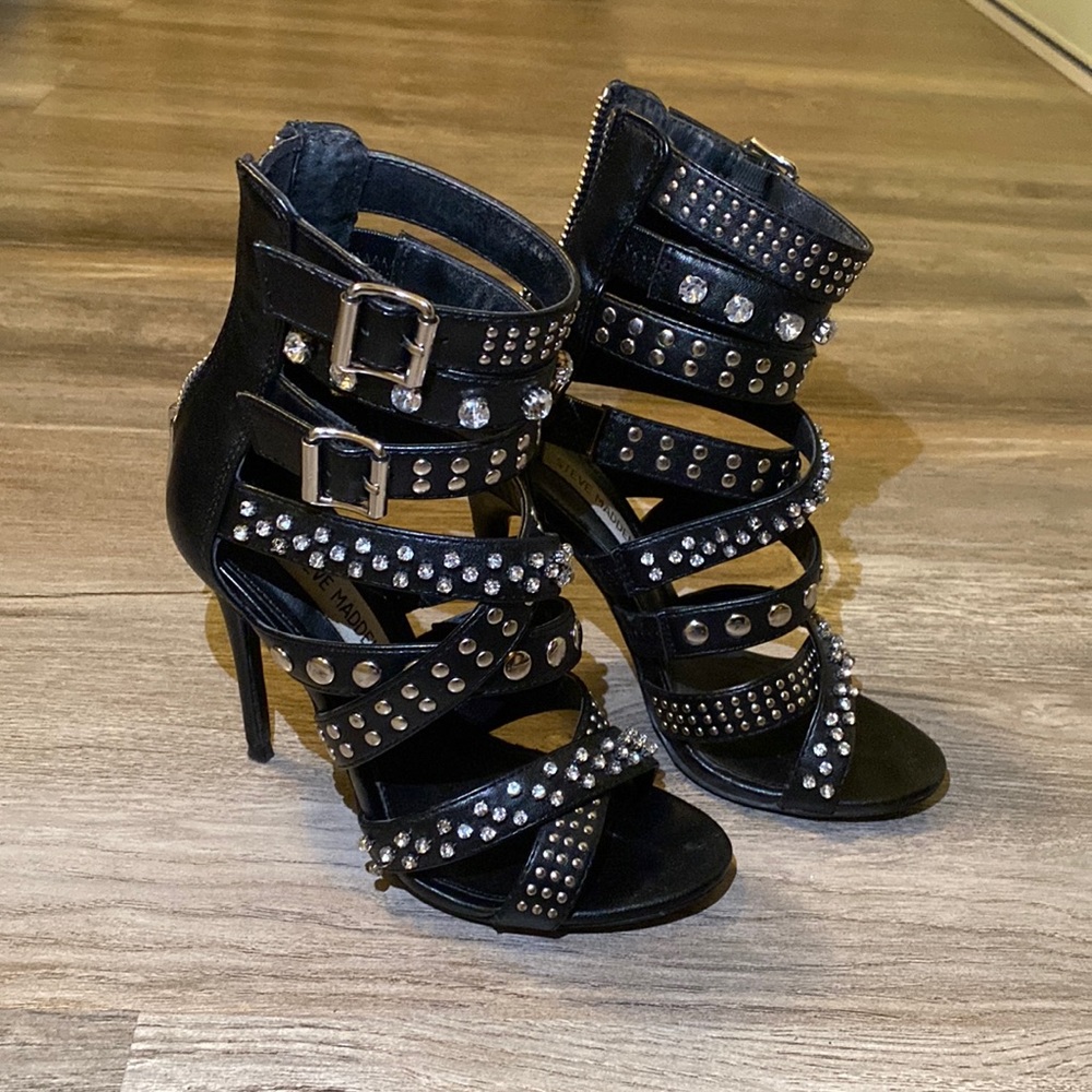 Steve Madden heel